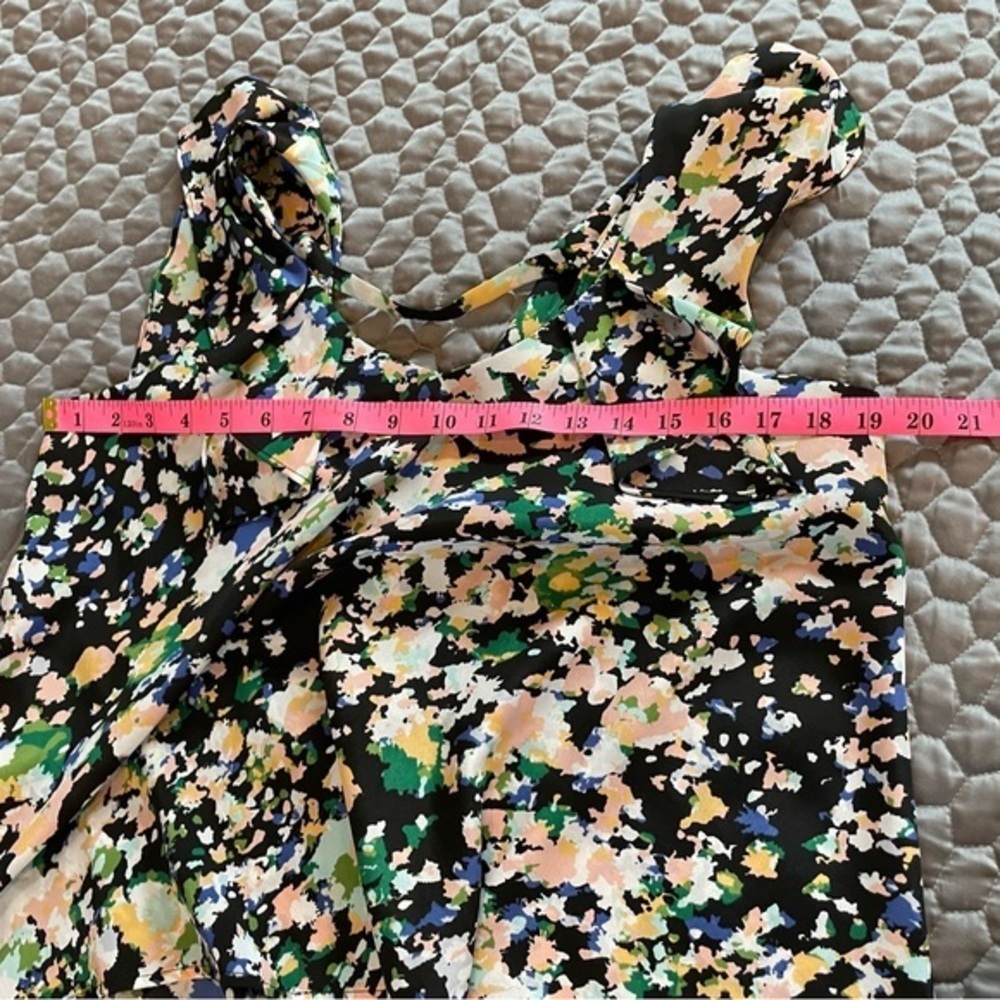 Bcbgeneration Sleeveless Patterned Top - image 5